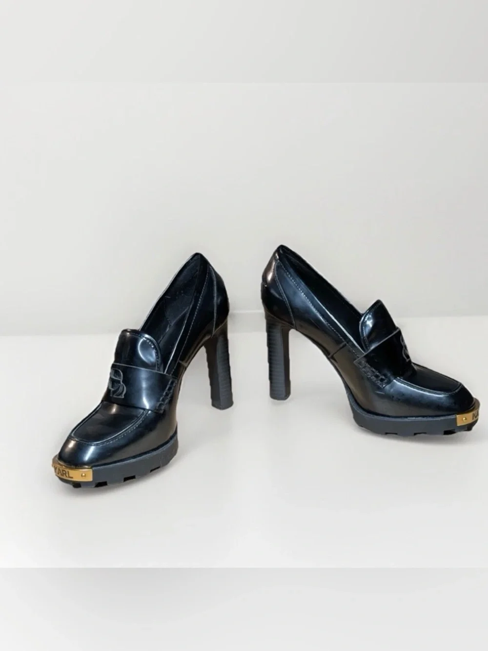 Karl Lagerfield Women's High Heel Pumps Loafers Chunky Black & Gold Logo Sz 8.5M - Picture 5 of 11